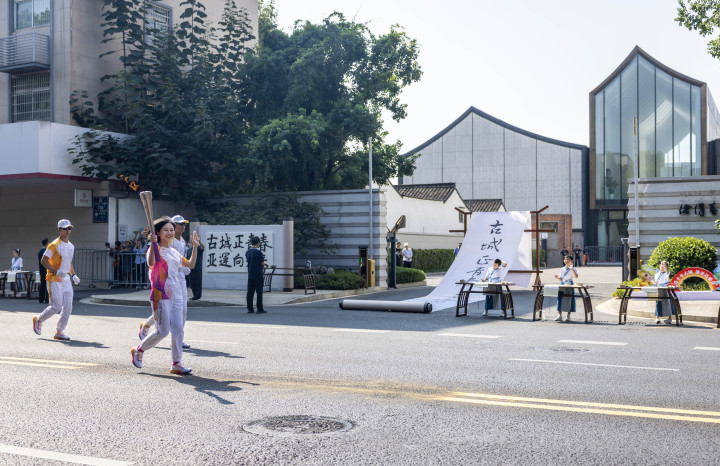 從古城到新城 杭州第19屆亞洲運動會火炬傳遞紹興站順利完成(圖12)