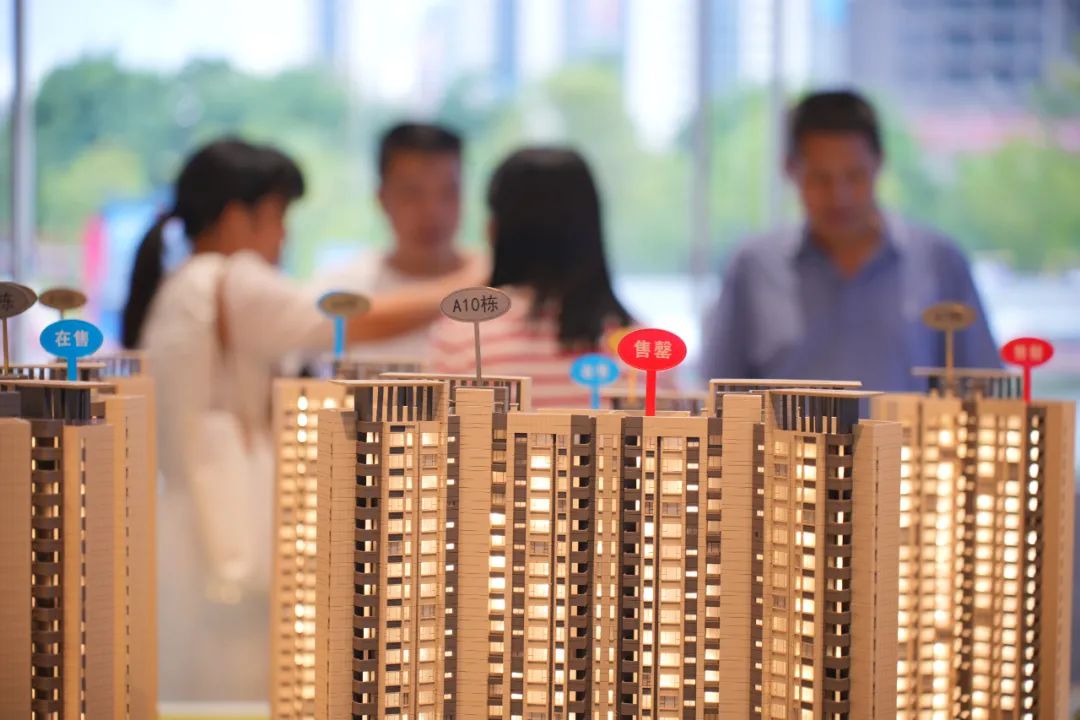 剛剛過(guò)去的國(guó)慶超長(zhǎng)黃金周,樓市的表現(xiàn)依然疲軟(圖3) 圖片