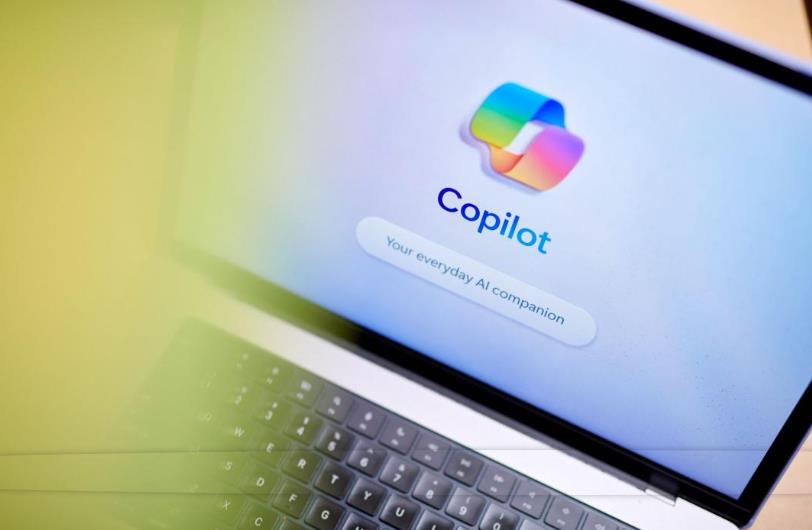 微軟發出邀請函!五月發布會Windows、新筆電將定調AI PC(圖1) 微軟發出邀請函!五月發布會Windows、新筆電將定調AI PC(圖1)