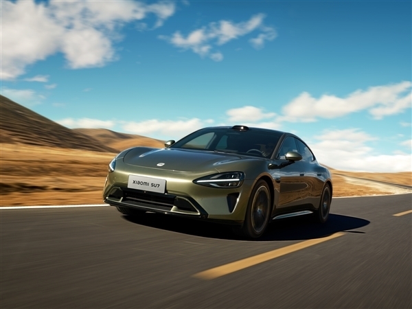 3月28日正式上市!雷軍再談小米SU7價格:會有點貴(圖1) 3月28日正式上市!雷軍再談小米SU7價格:會有點貴