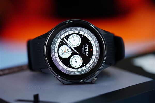 OPPO第一款圓表！OPPO Watch X星夜飛行版圖賞