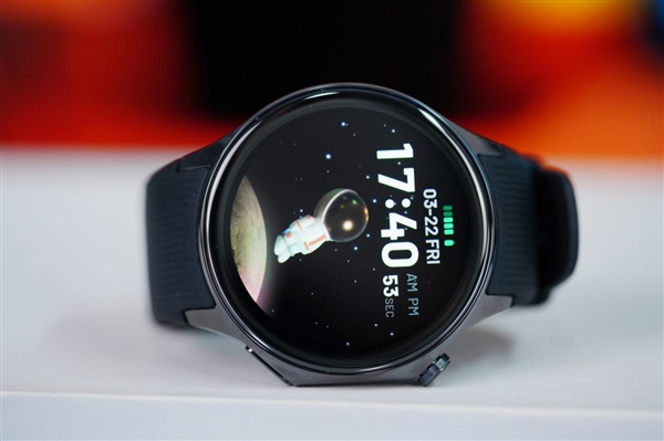 OPPO第一款圓表！OPPO Watch X星夜飛行版圖賞