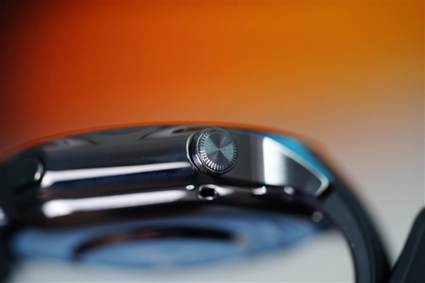 OPPO第一款圓表！OPPO Watch X星夜飛行版圖賞