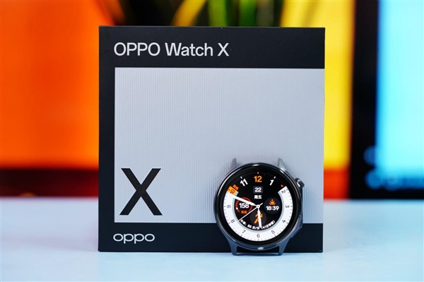 OPPO第一款圓表！OPPO Watch X星夜飛行版圖賞