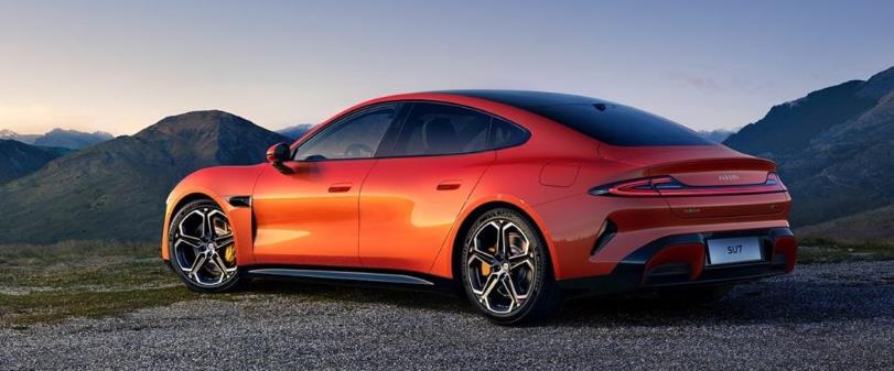 小米正式發布SU7電動汽車 有3種型號和新顏色可供選擇(圖1) 小米正式發布SU7電動汽車 有3種型號和新顏色可供選擇(圖1)