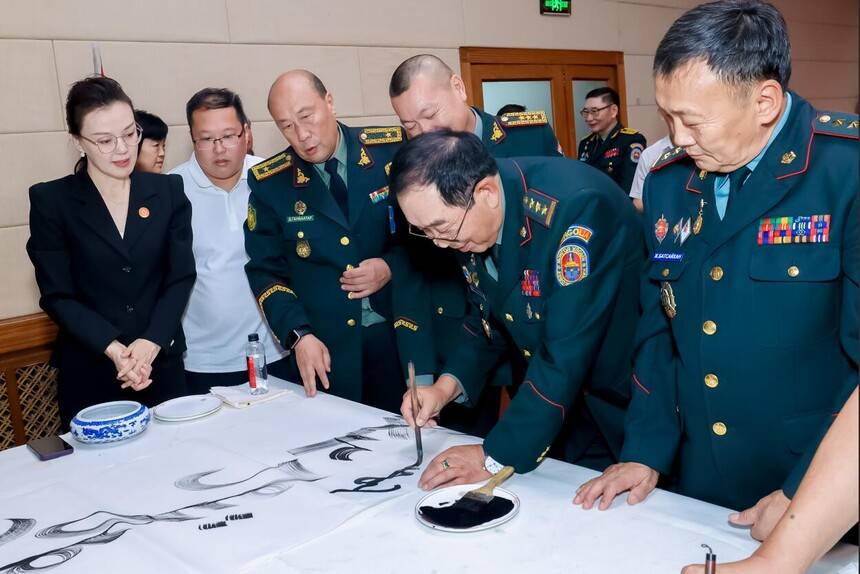中聯國興書畫院與蒙古國軍人聯合會文化交流聯誼會在京舉辦(圖13)