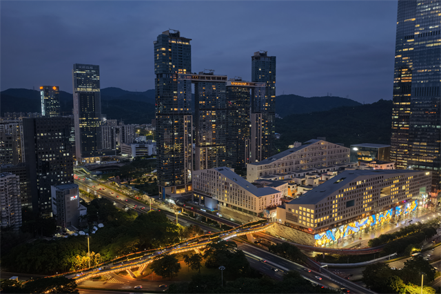 光繪鵬城 藝暖福田 ——2025 福田光影藝術季啟幕,以日常微光點亮城市新篇(圖2) 光繪鵬城 藝暖福田 ——2025 福田光影藝術季啟幕,以日常微光點亮城市新篇(圖2)