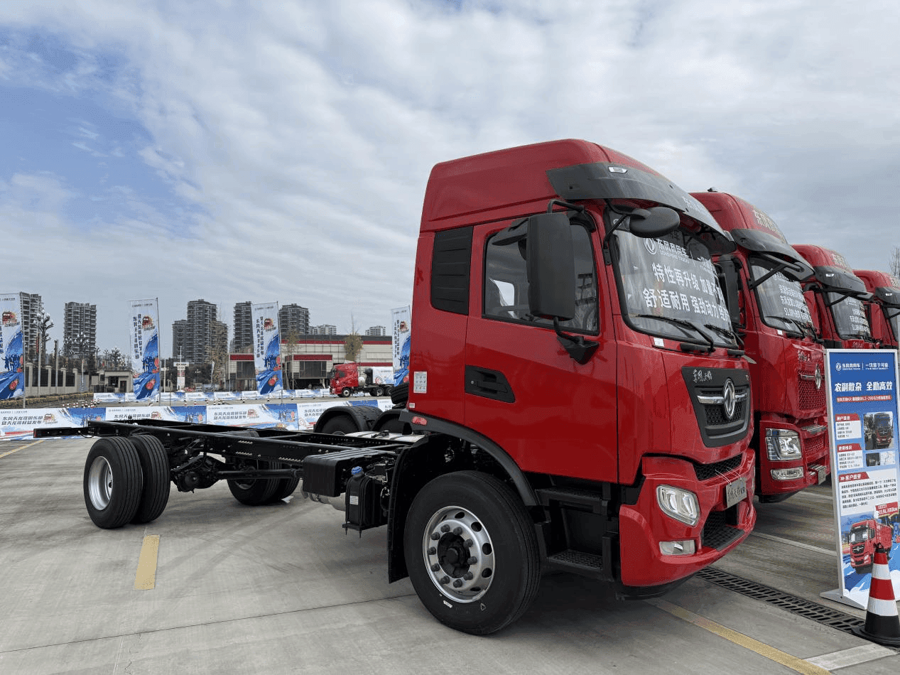 東風重卡齊聚樂山 天龍哥俱樂部開啟用戶共創新時代(圖10)