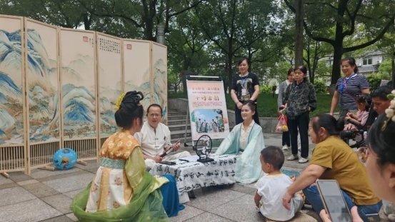 非遺活動點燃新繁東湖,文商旅體融合繪就城鄉(xiāng)新圖景(圖6) 非遺活動點燃新繁東湖,文商旅體融合繪就城鄉(xiāng)新圖景(圖6)